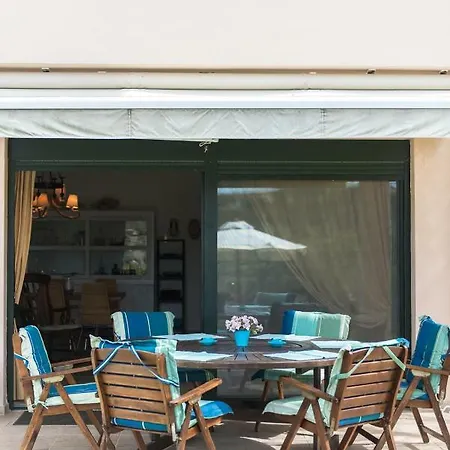 Helios פפקוהורי