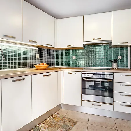 Helios Vilă Pefkochori